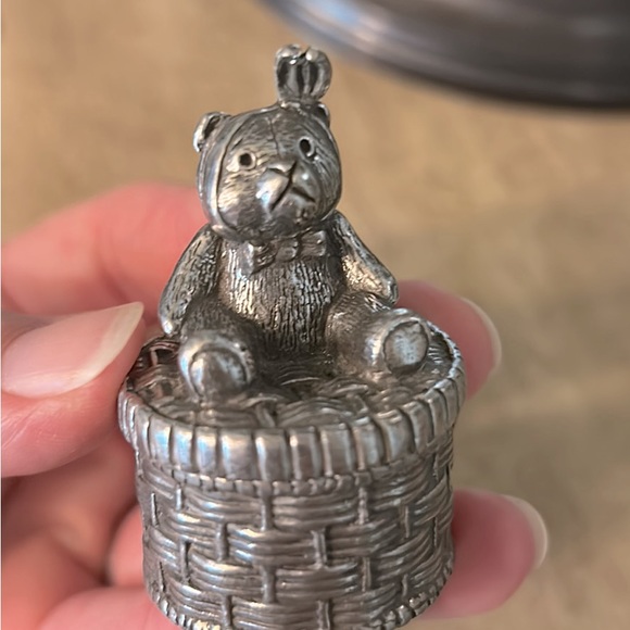 Baby’s first tooth pewter box - Picture 1 of 3